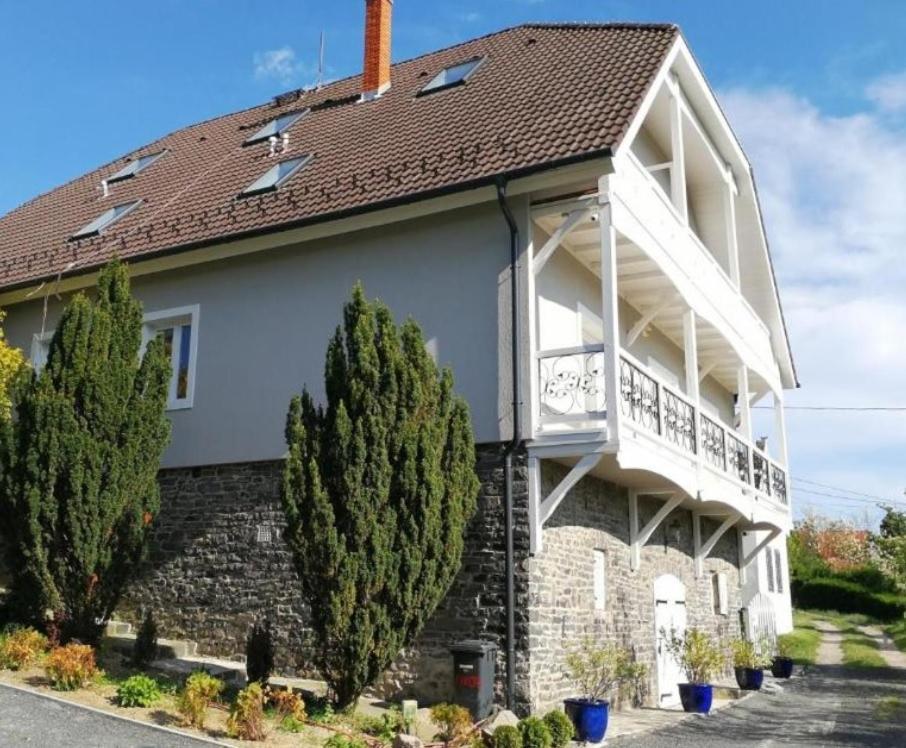 Villa Izabella Badacsonytördemic 外观 照片